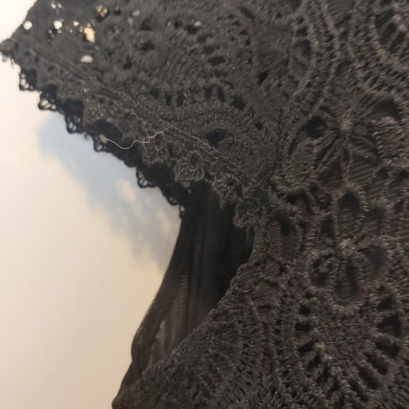 TEAM OF BEAUTY | Women's Lace Top Black Size XL - Picture 4 of 7